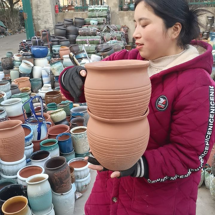 红陶口19高19瑕疵两个