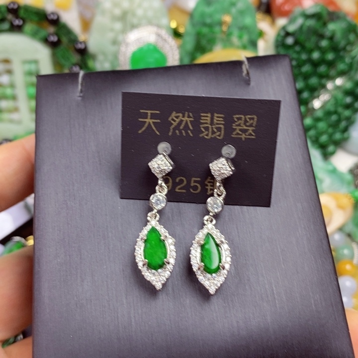 微***A吊坠(赠链)未镶嵌翡翠