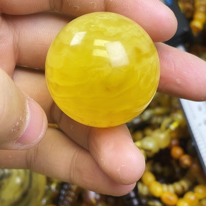 琥珀未镶嵌珠宝奇石山*