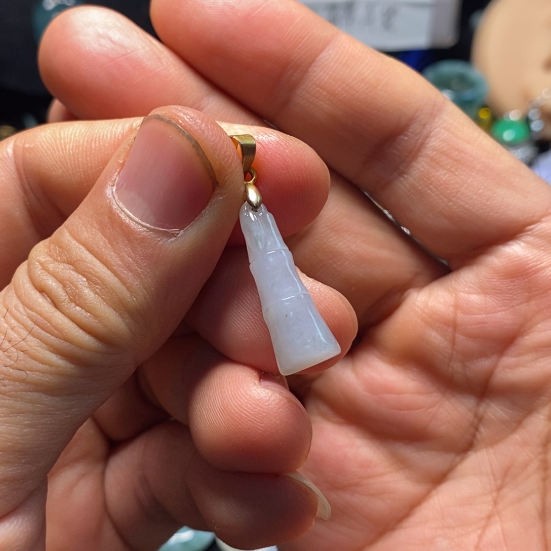 翡翠未镶嵌颈饰天然缅甸翡翠A货竹节吊坠