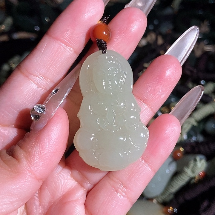 和田玉颈饰未镶嵌