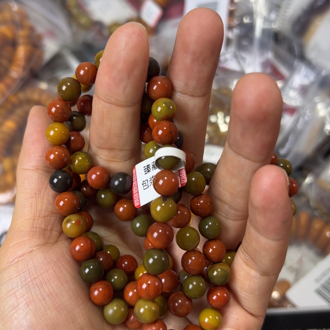 南红玛瑙未镶嵌珠宝奇石826