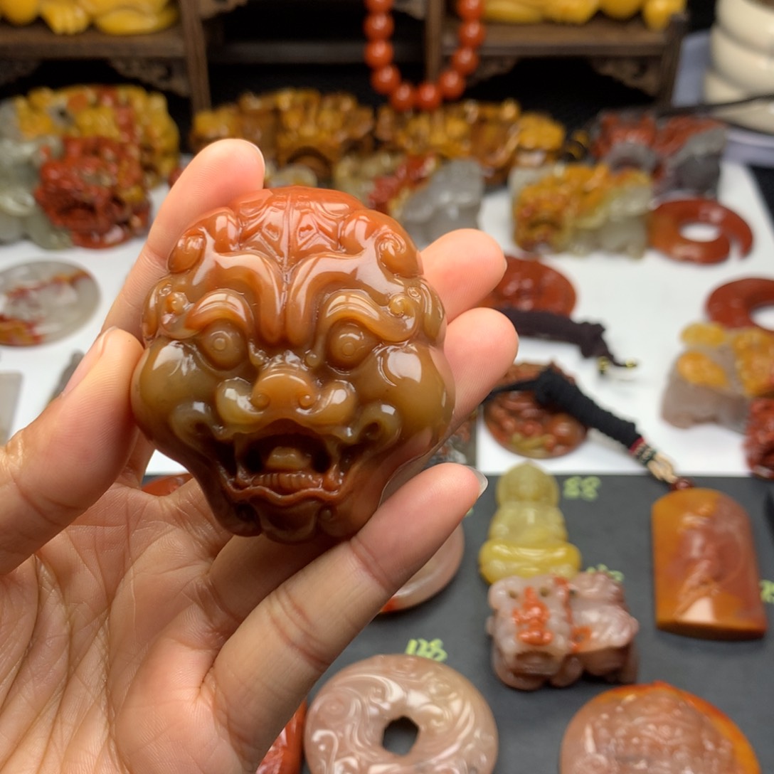 石英质玉（黄龙玉）挂件未镶嵌
