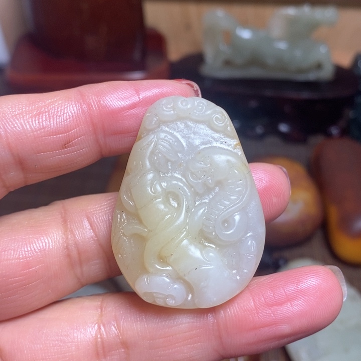 和田玉颈饰未镶嵌