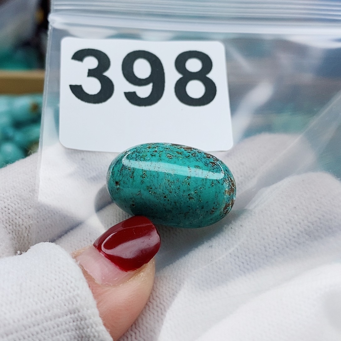 绿松石颈饰未镶嵌