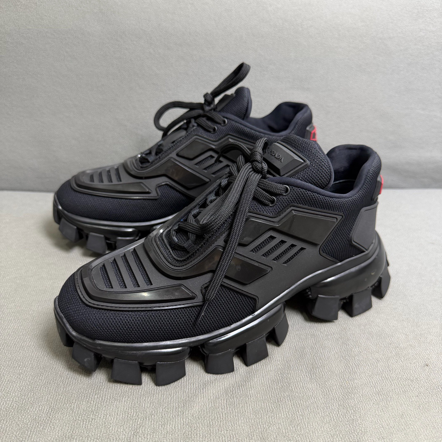 95新 Prada/普拉达 38码锯齿老爹鞋 个性潮流时尚厚底休闲鞋 240