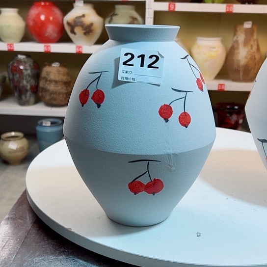 瓶高26口7.5。陶瓷精品摆件。212。微瑕