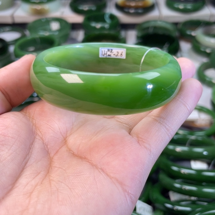 和田玉（碧玉）手镯未镶嵌