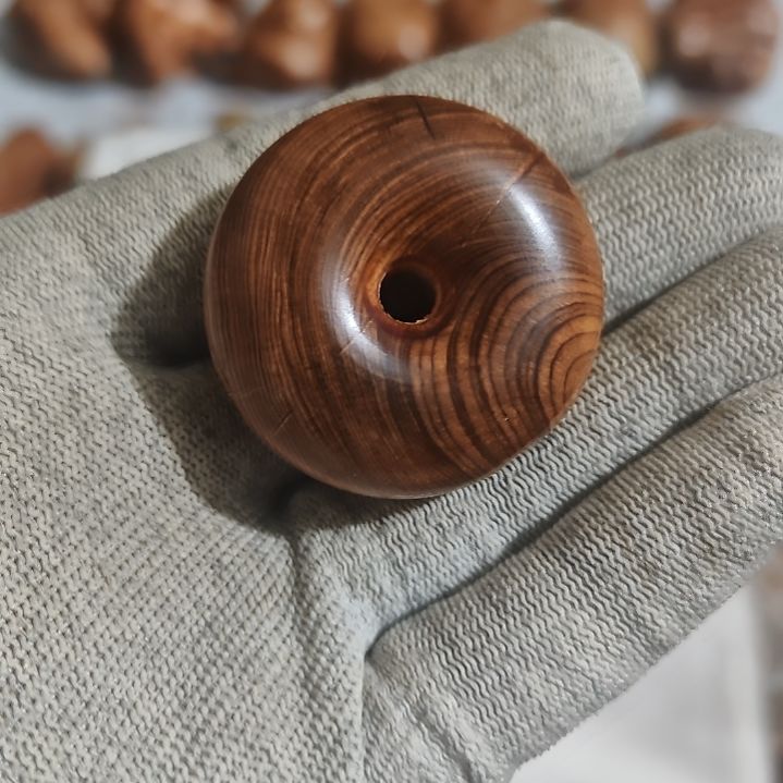 港***湾柏木太行崖柏木黑油料40平安扣