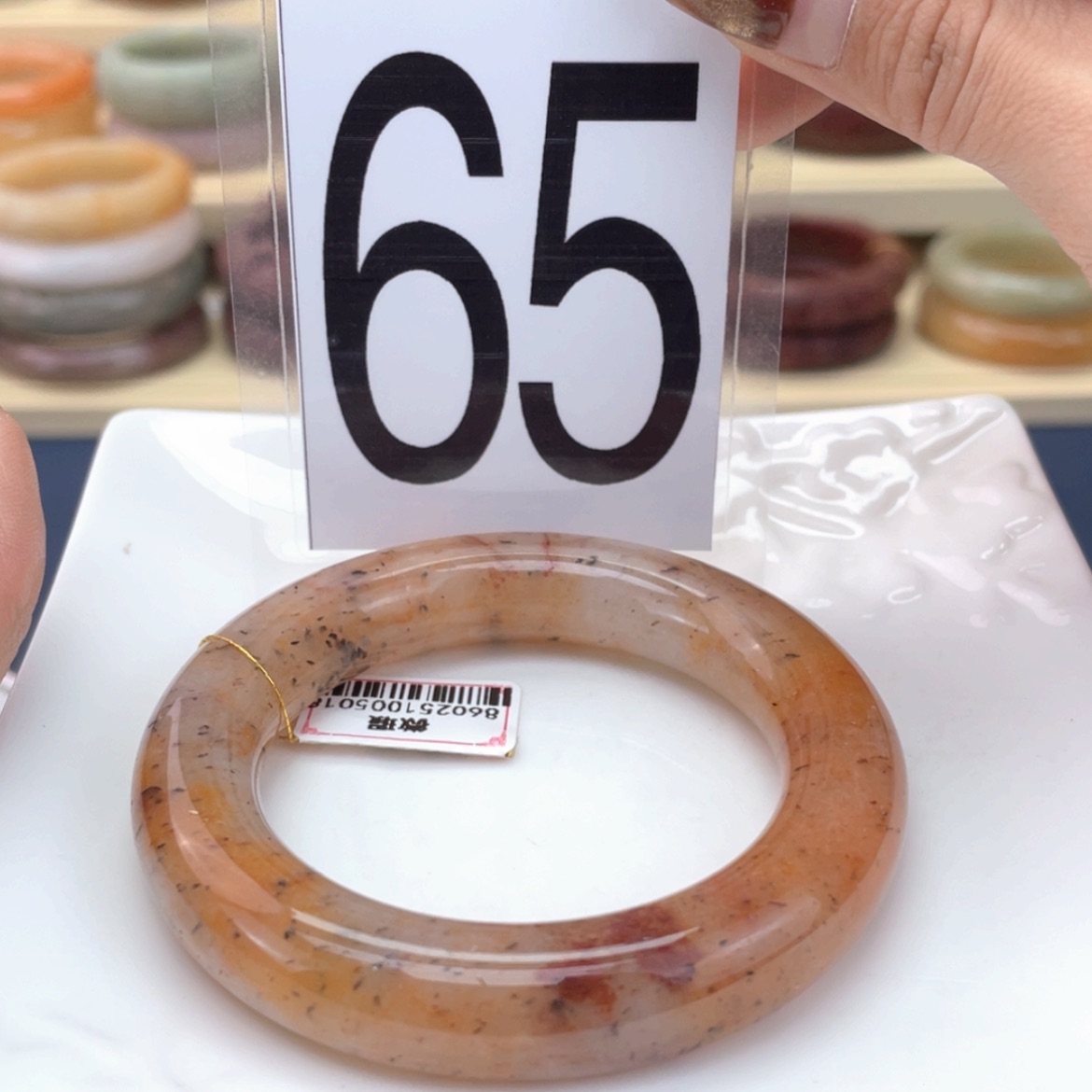 【闪购商品】石英质玉手镯未镶嵌