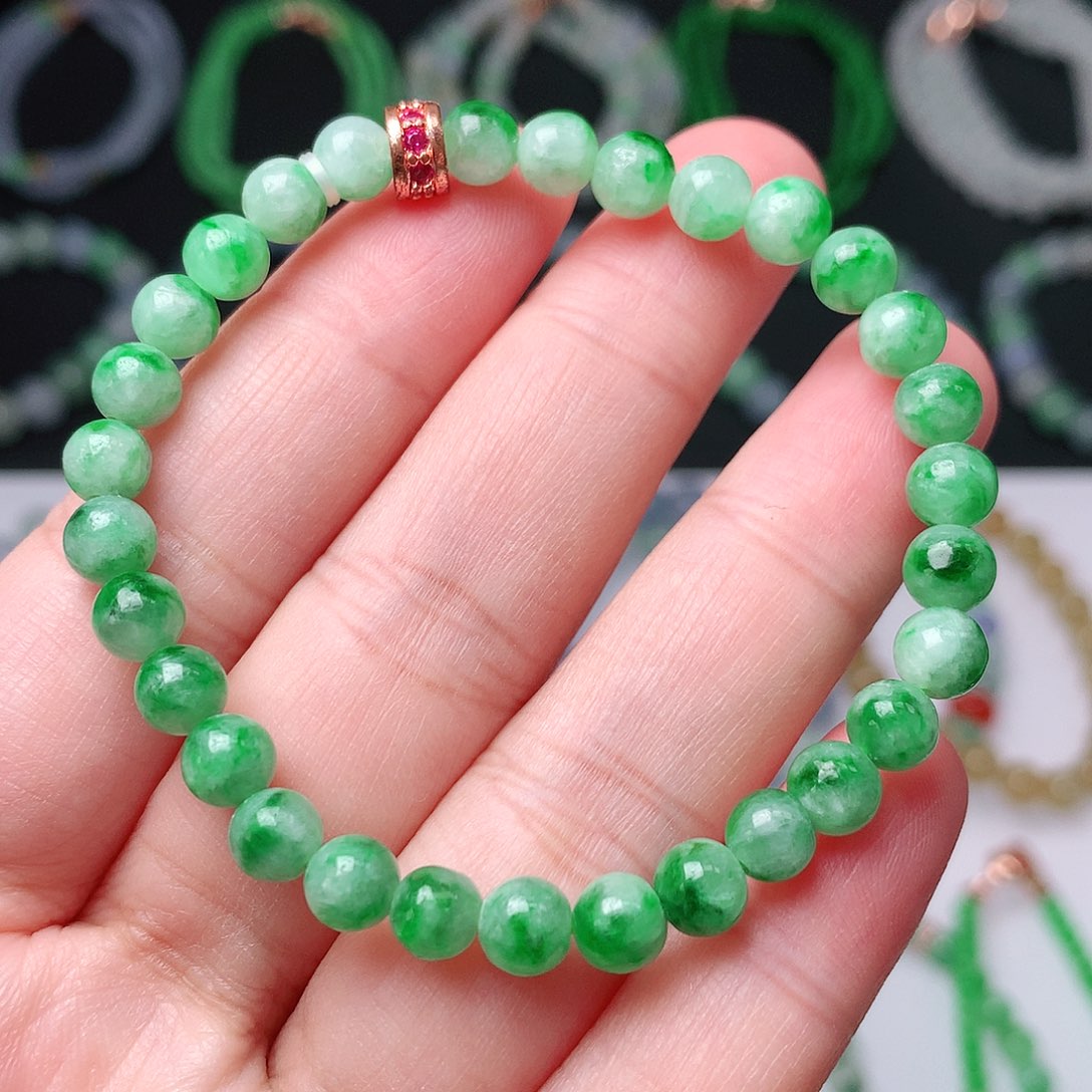 翡翠手链未镶嵌翡翠