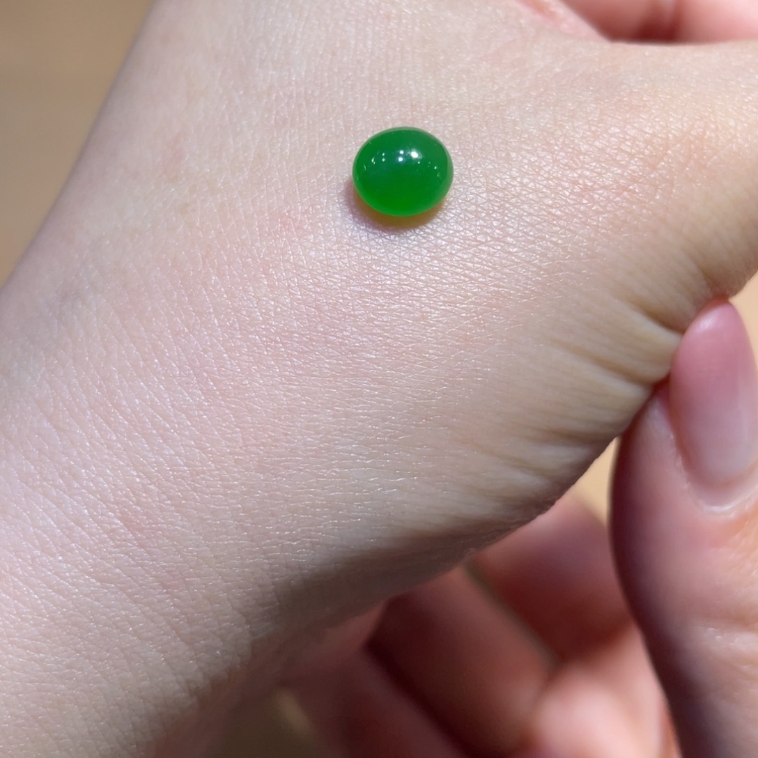 未镶嵌挂件翡翠蛋