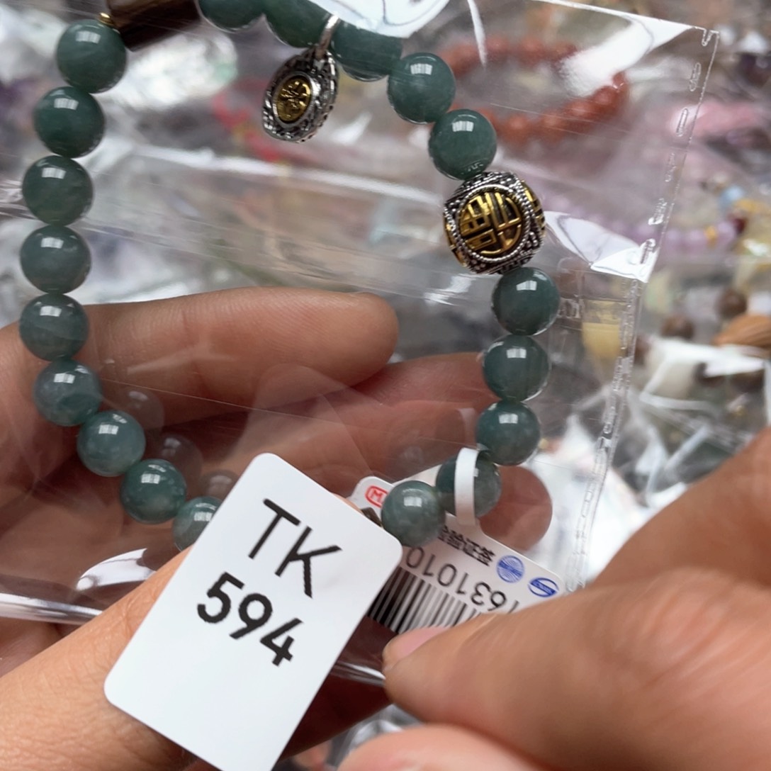 水晶多样性发一只未镶嵌