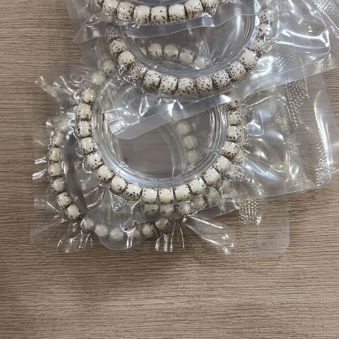 璐****吊坠星月菩提8的五条有连星，338