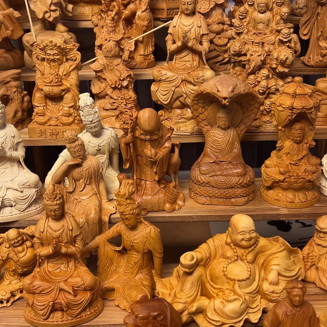 崖柏亿**?关公摆件