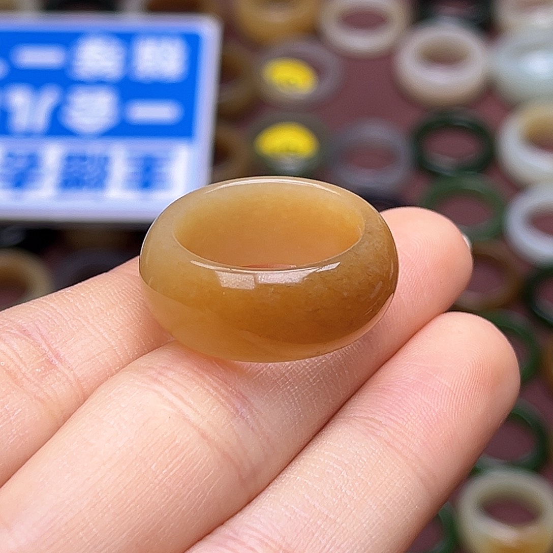 西***檬和田玉未镶嵌戒指