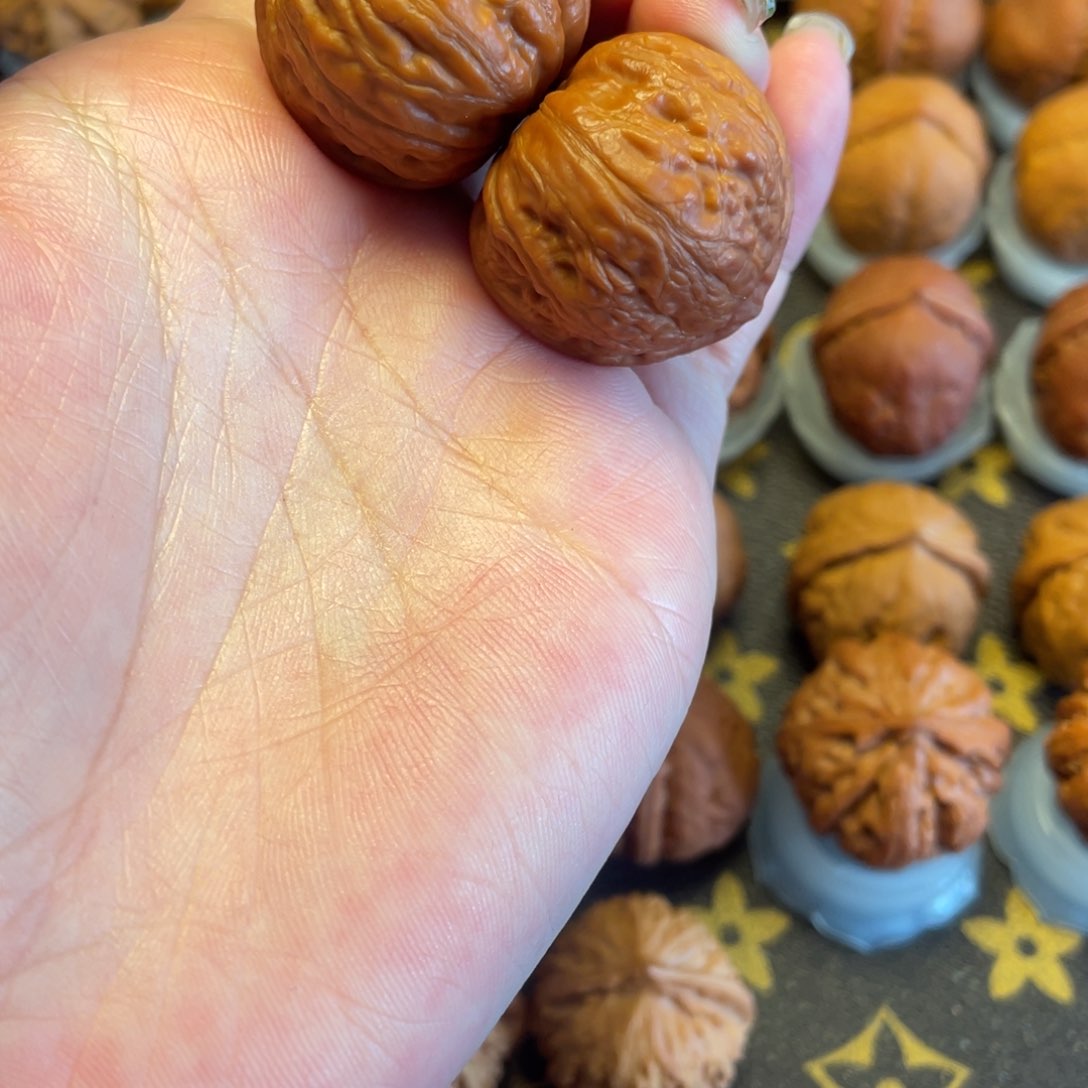 文玩核桃把件胖头陀