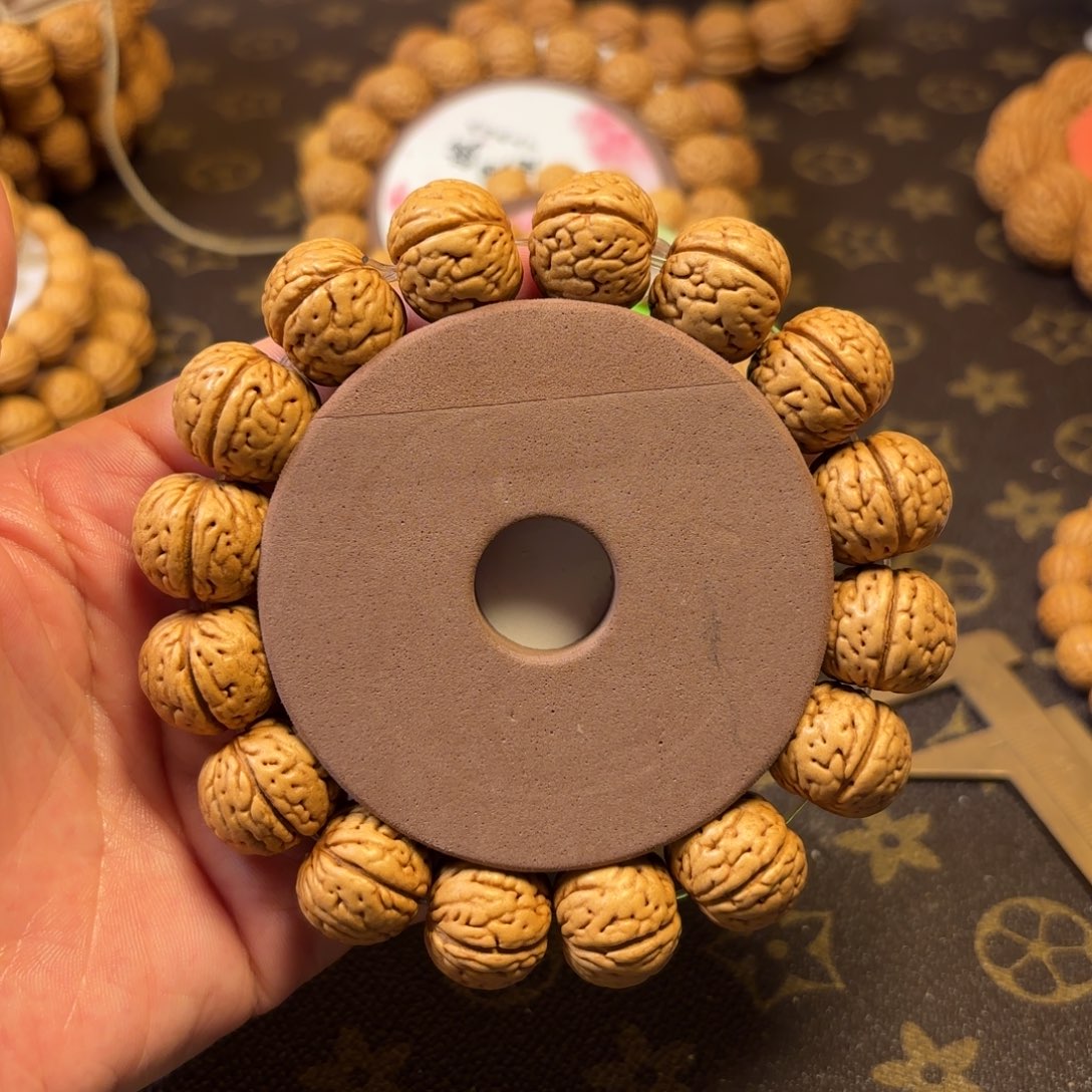 妖***。手串桃核肌肉文桃核