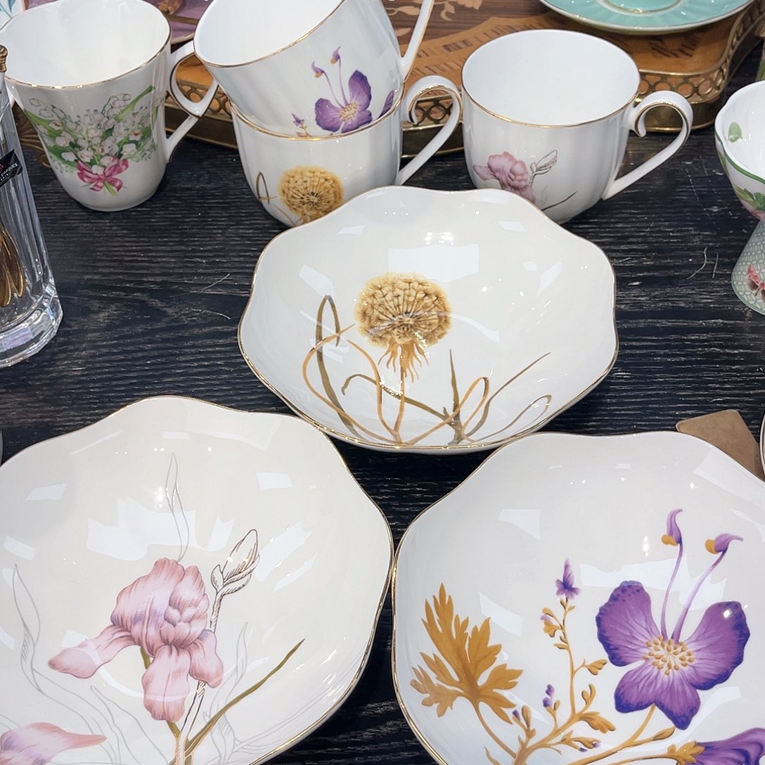 骨瓷三个七寸斗碗———-