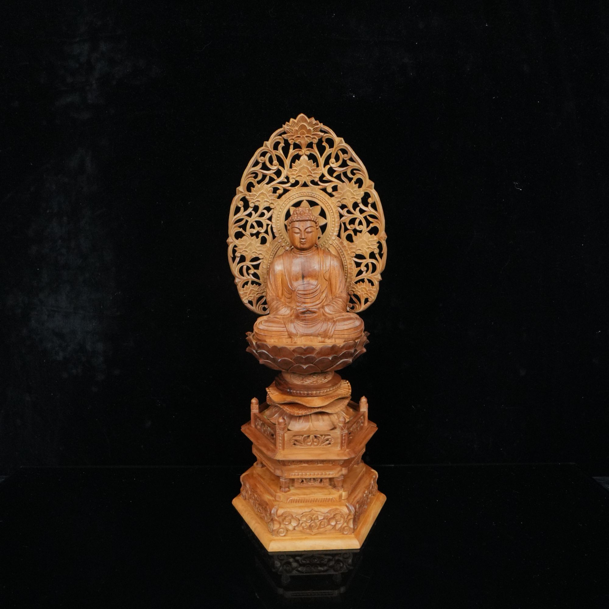 A7571 台湾回流金丝楠 佛祖 14x10x35cm 660.6g