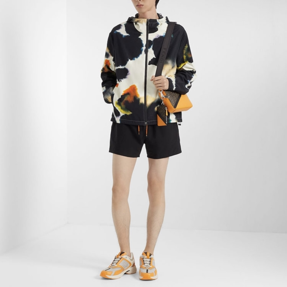 99新 FENDI/芬迪 5590/花色logo印花泼墨效果拉链外套/48码/99新