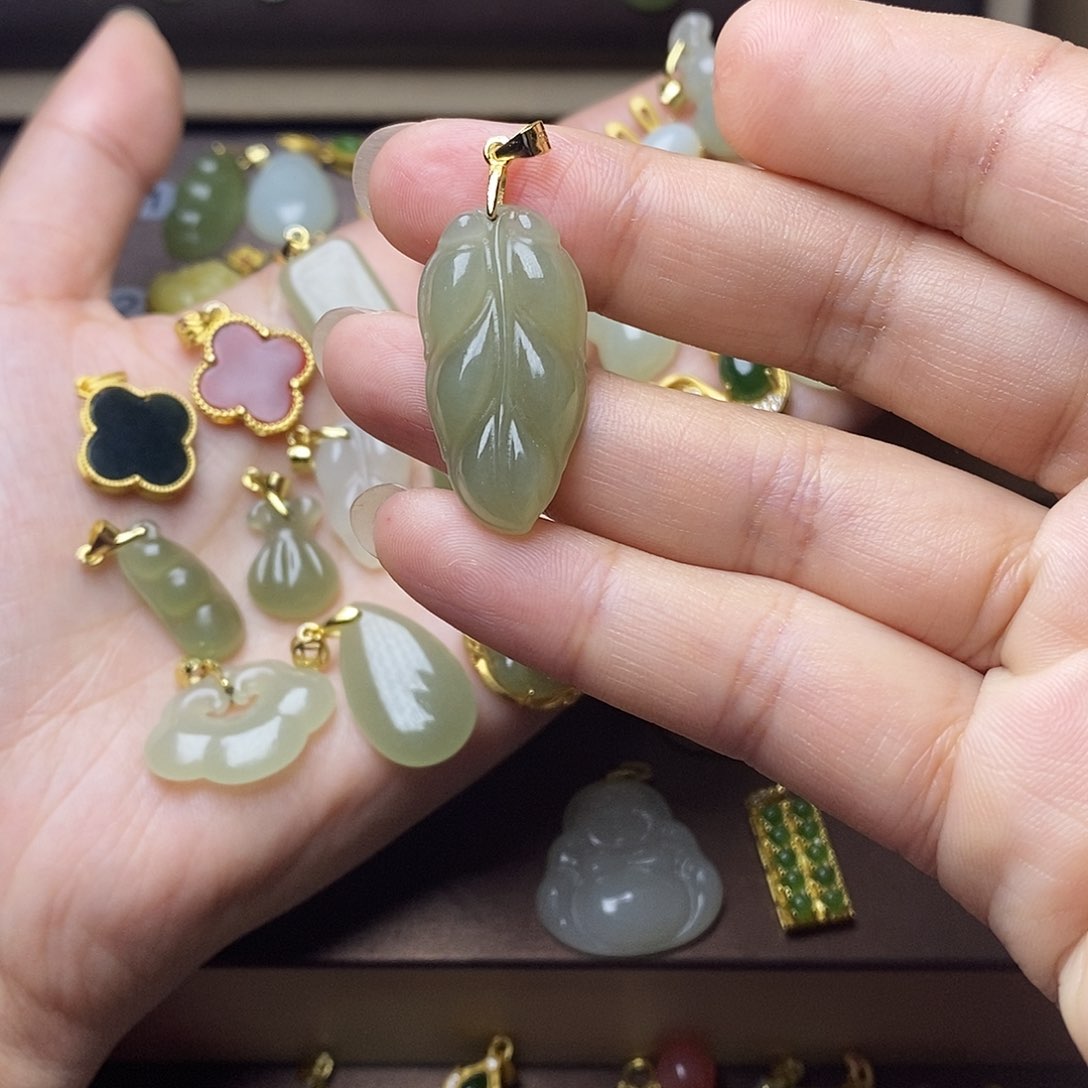 和田玉颈饰银S925镶嵌