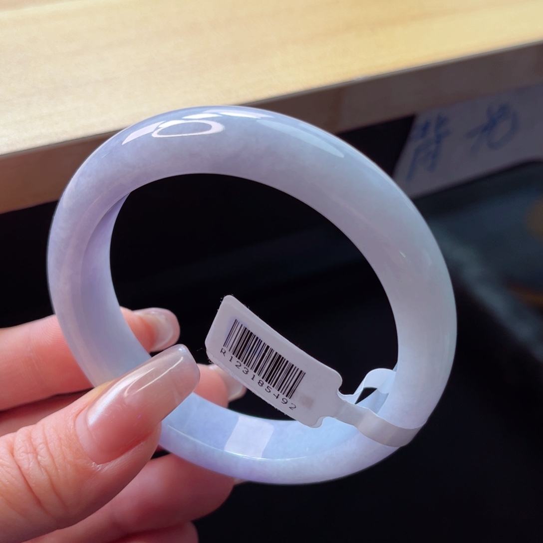 翡翠手镯未镶嵌手镯