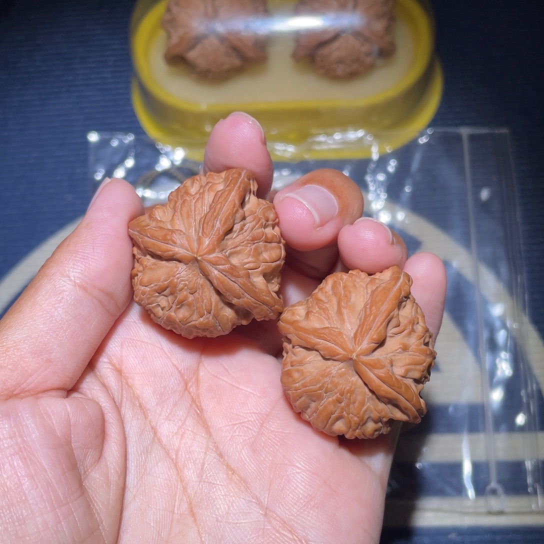 吊坠文玩核桃全品丁子三棱35