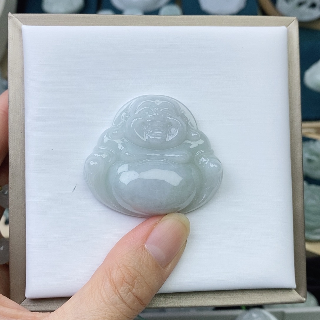 翡翠未镶嵌颈饰佛公