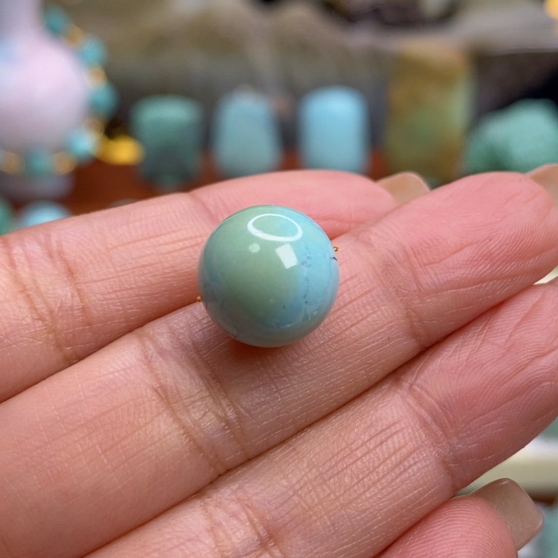 绿松石未镶嵌珠宝奇石11.6