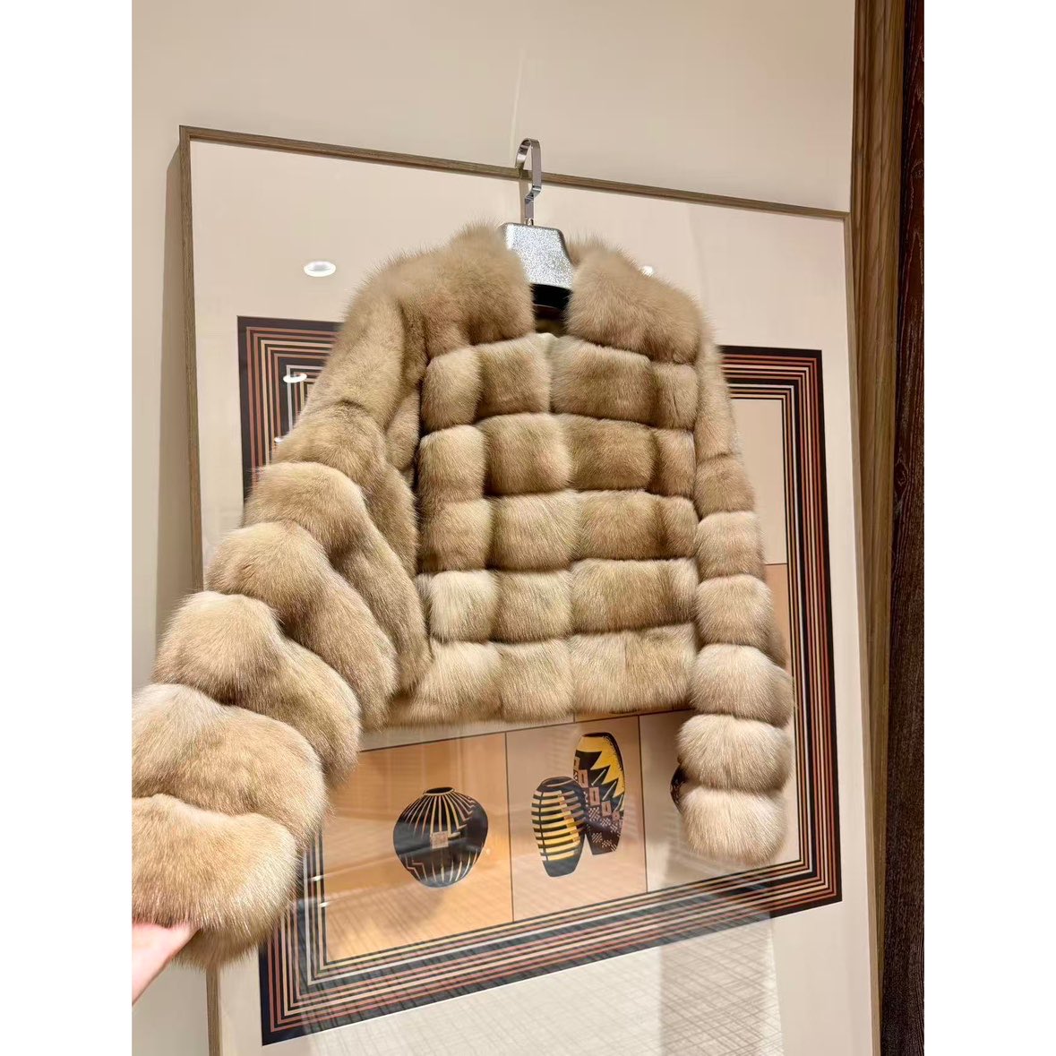 讴咪 意大利Cheese色俄罗斯皮草短款V领精致风高奢裘皮外套 OM219