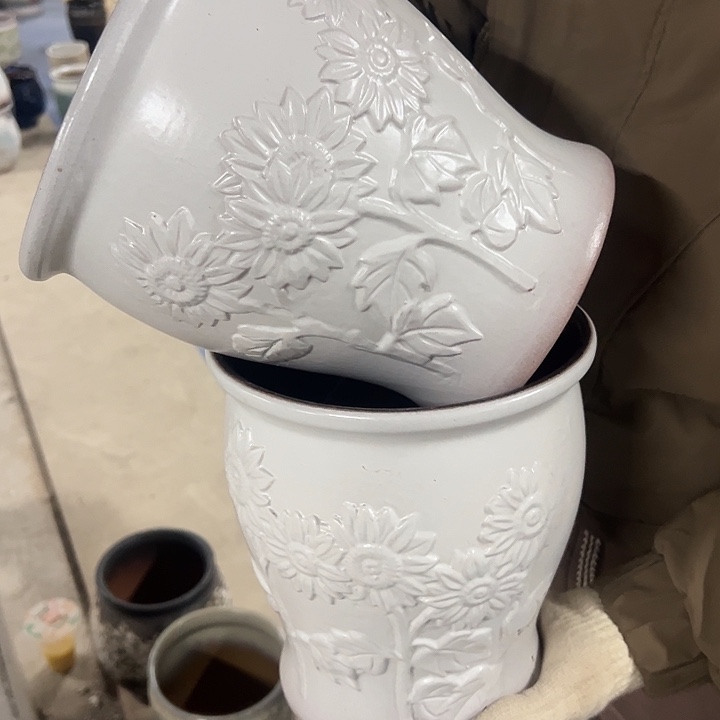 高度22厘米口20厘米