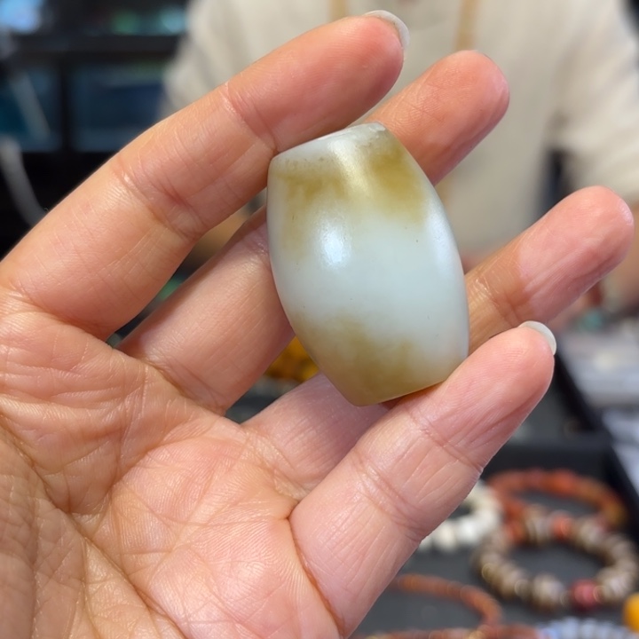 粗***饭和田玉未镶嵌车挂和田玉