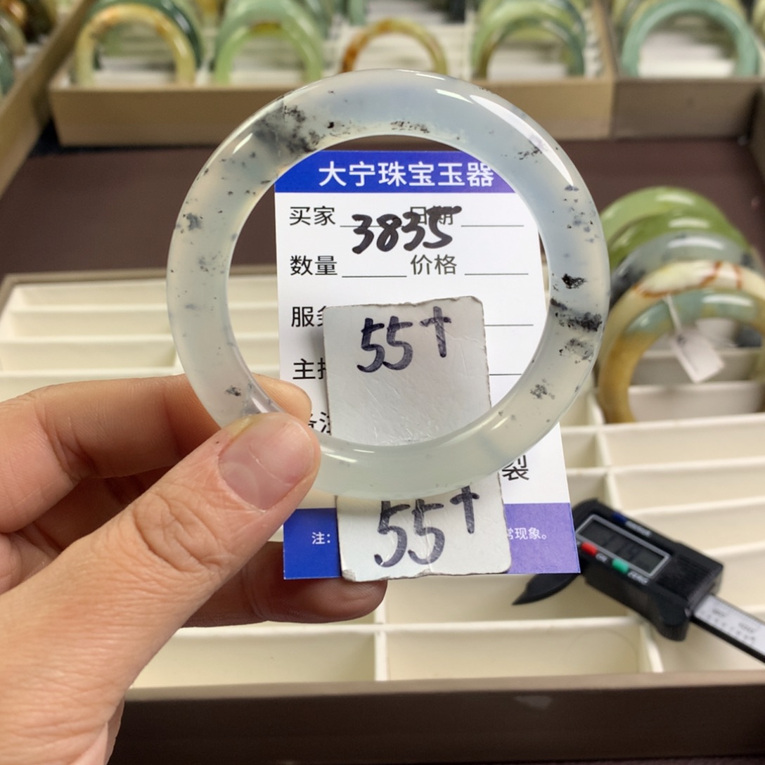 蛇纹石玉未镶嵌手镯3835