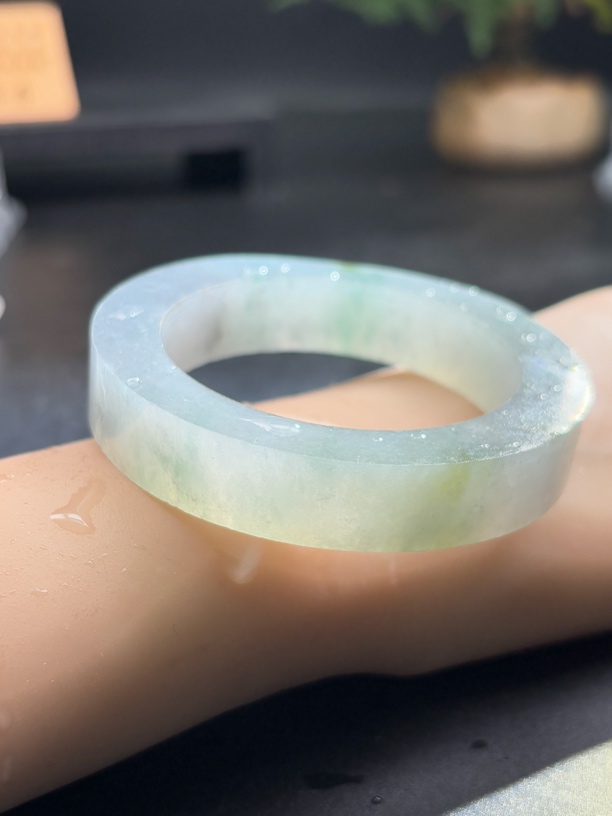 雾隐翠澜 冰晴飘花洒乌鸡冰透起光天然缅甸翡翠手镯