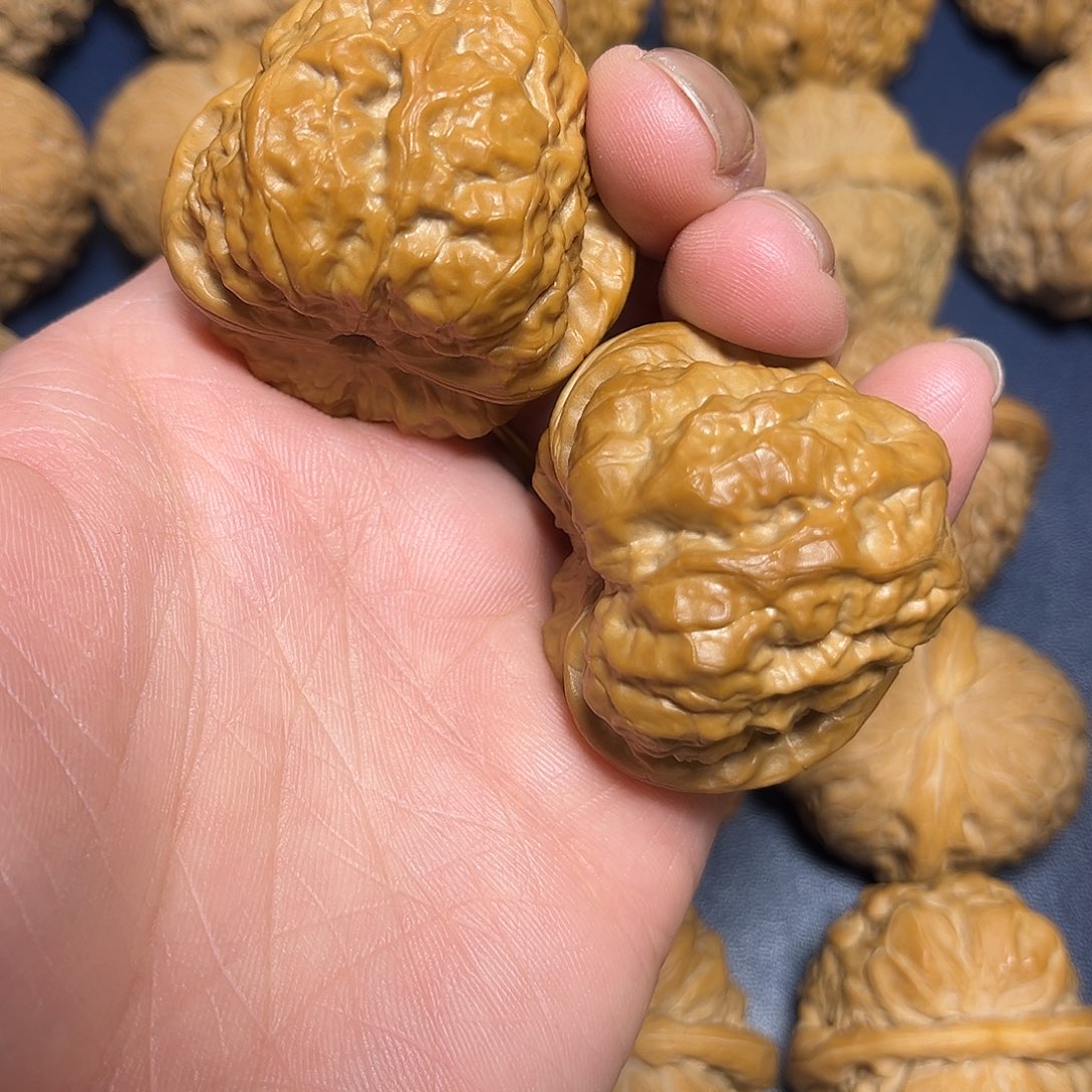 文玩核桃吊坠哇哇哇