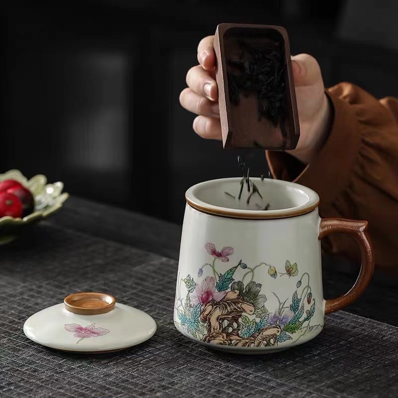 黄汝窑虞美人办公杯皮盒装E59