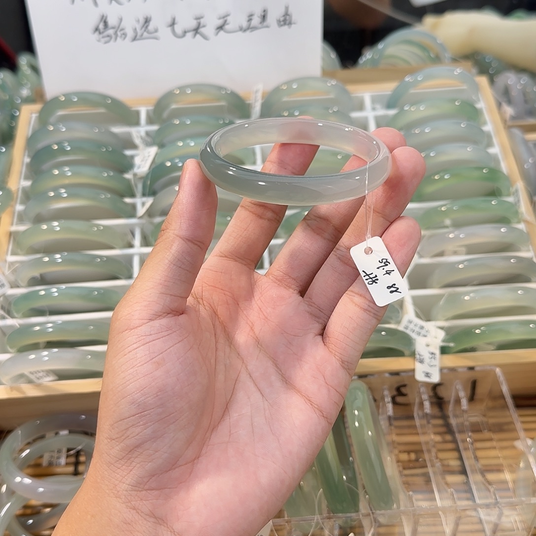 手镯玛瑙/玉髓未镶嵌圈口59.4