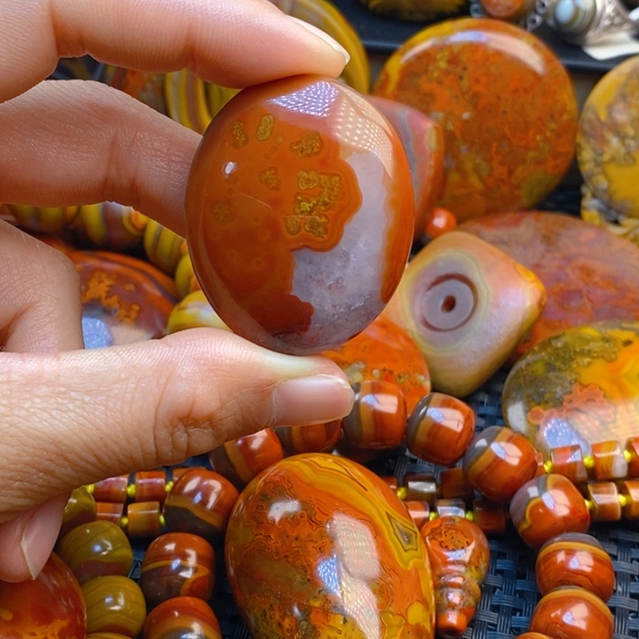 未镶嵌颈饰玛瑙/玉髓