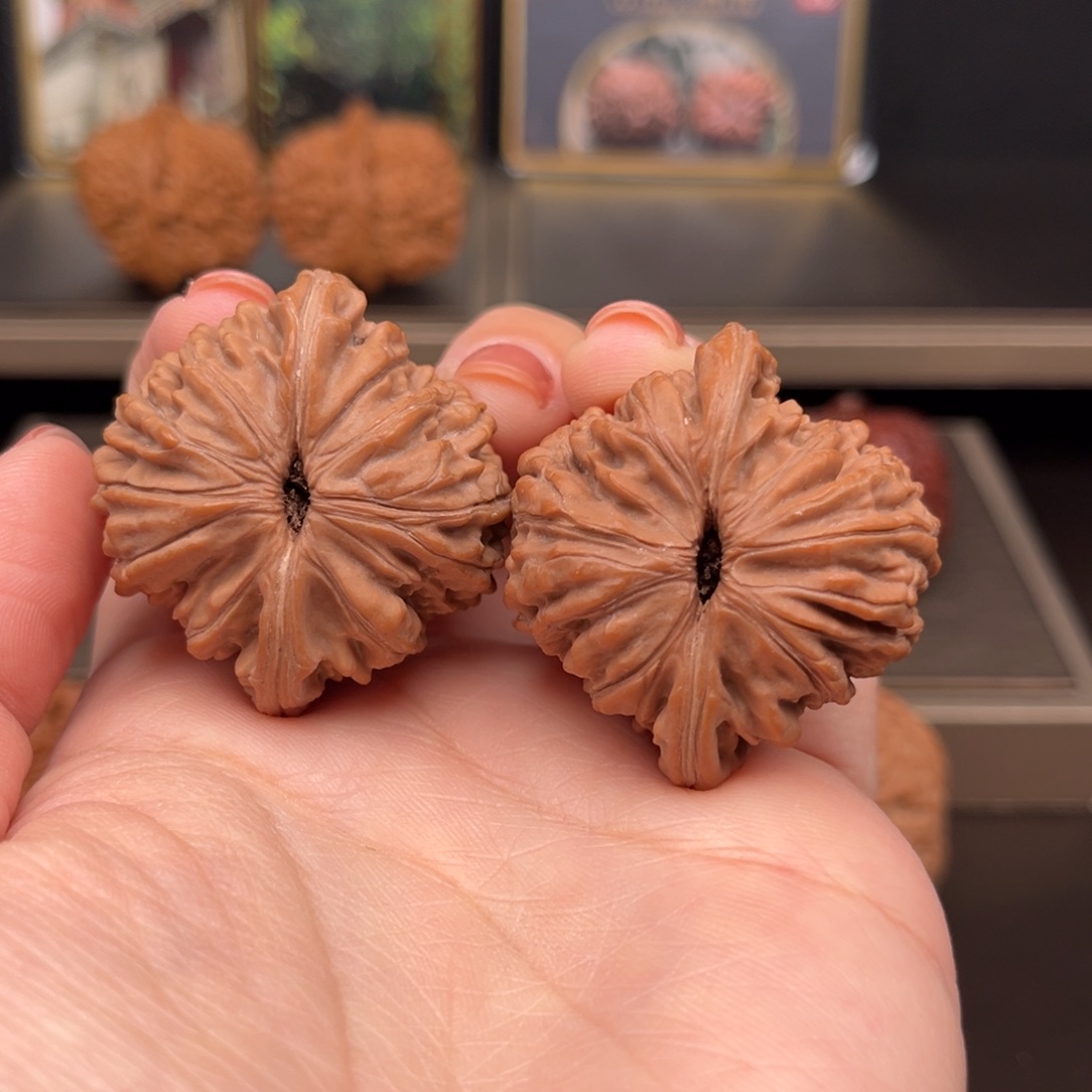 桃核把件平谷一代四座楼