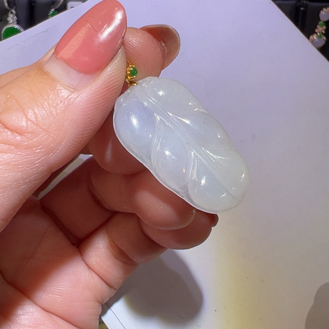 翡翠颈饰18K金镶嵌吊坠