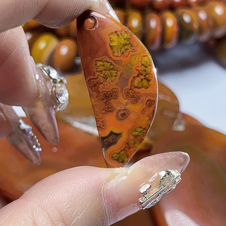 玛瑙/玉髓颈饰未镶嵌9****0