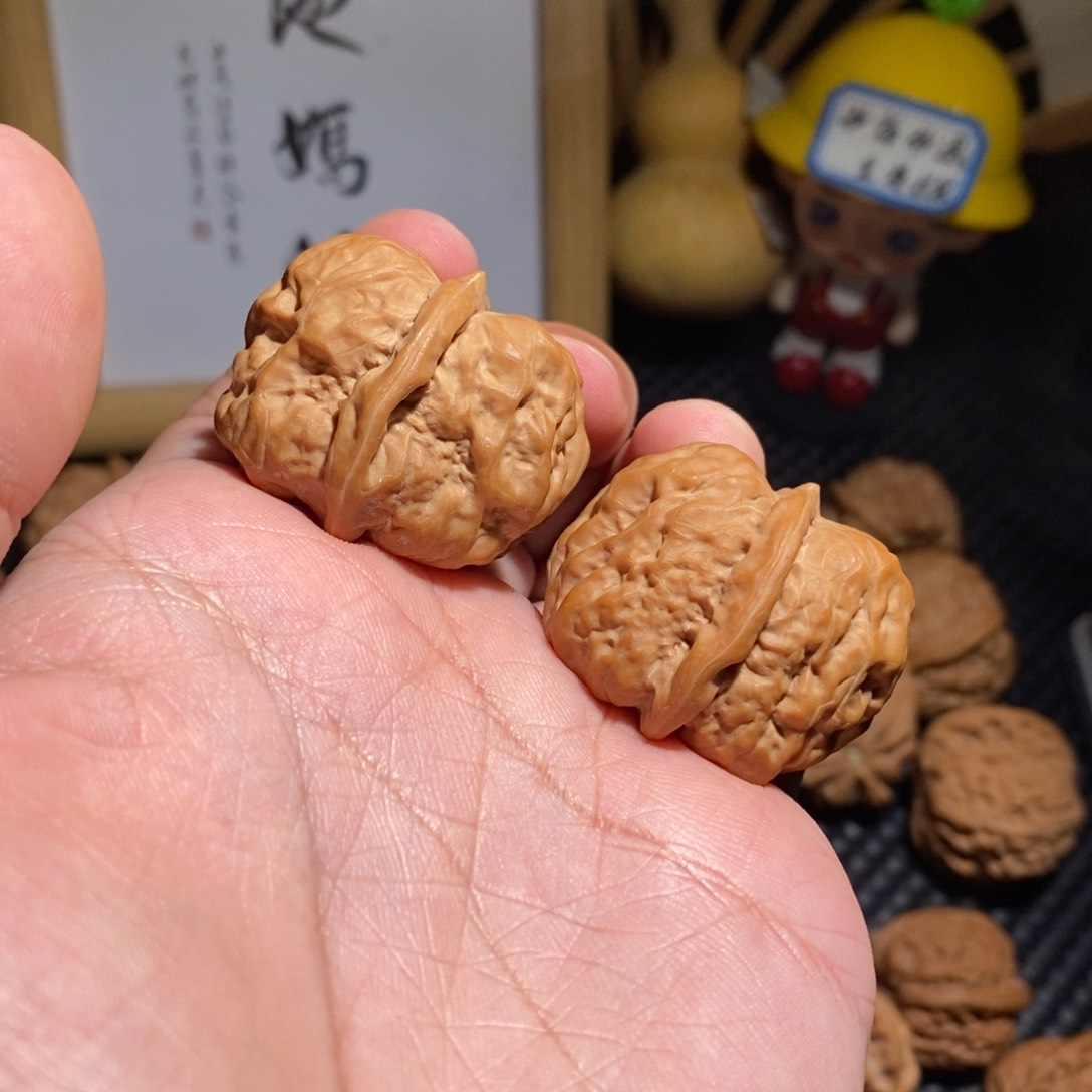 文玩核桃把件34全品蛤蟆头有磕尖
