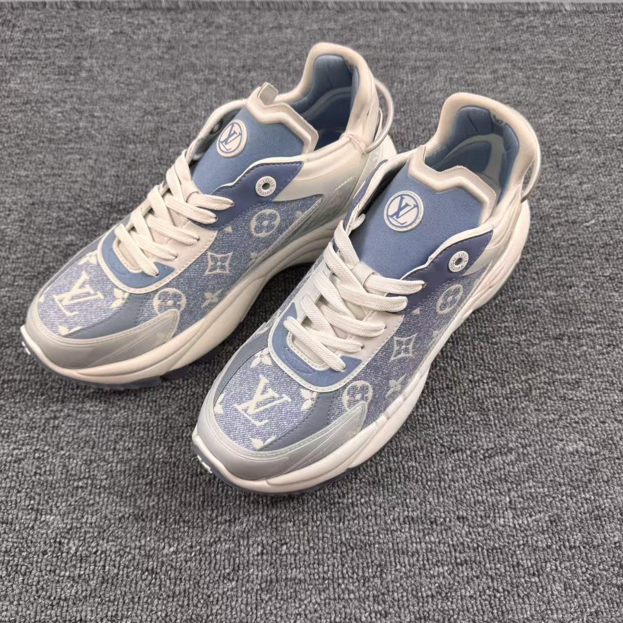 99新 LouisVuitton/路易威登 Run55星空满印蓝白/40码/TH00008