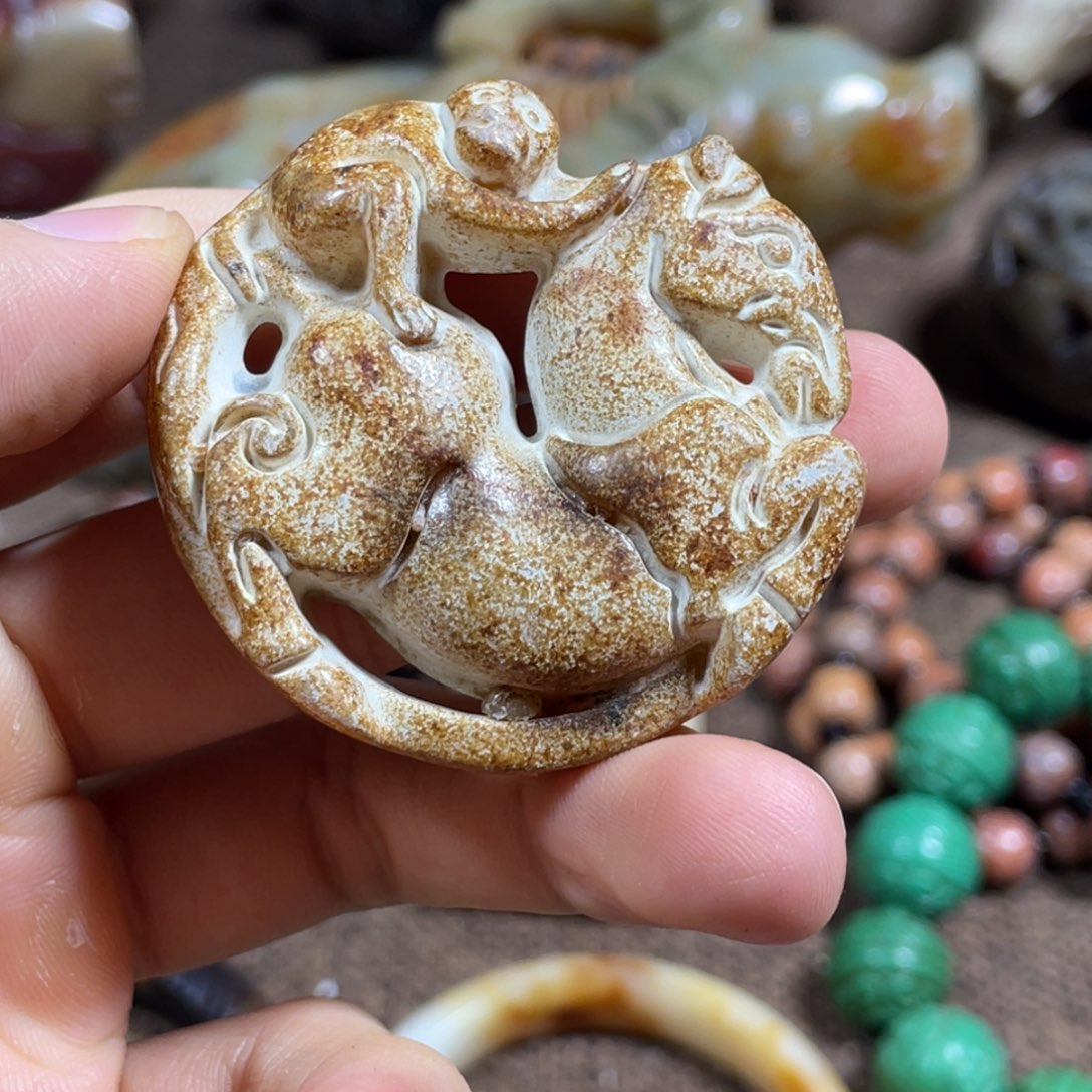 和田玉未镶嵌吊坠(不含链)