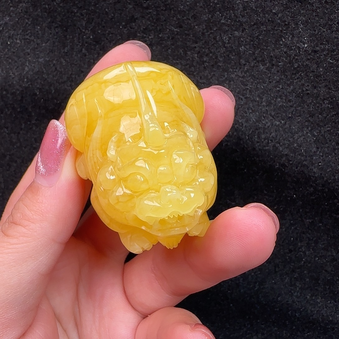 蜜蜡未镶嵌珠宝奇石