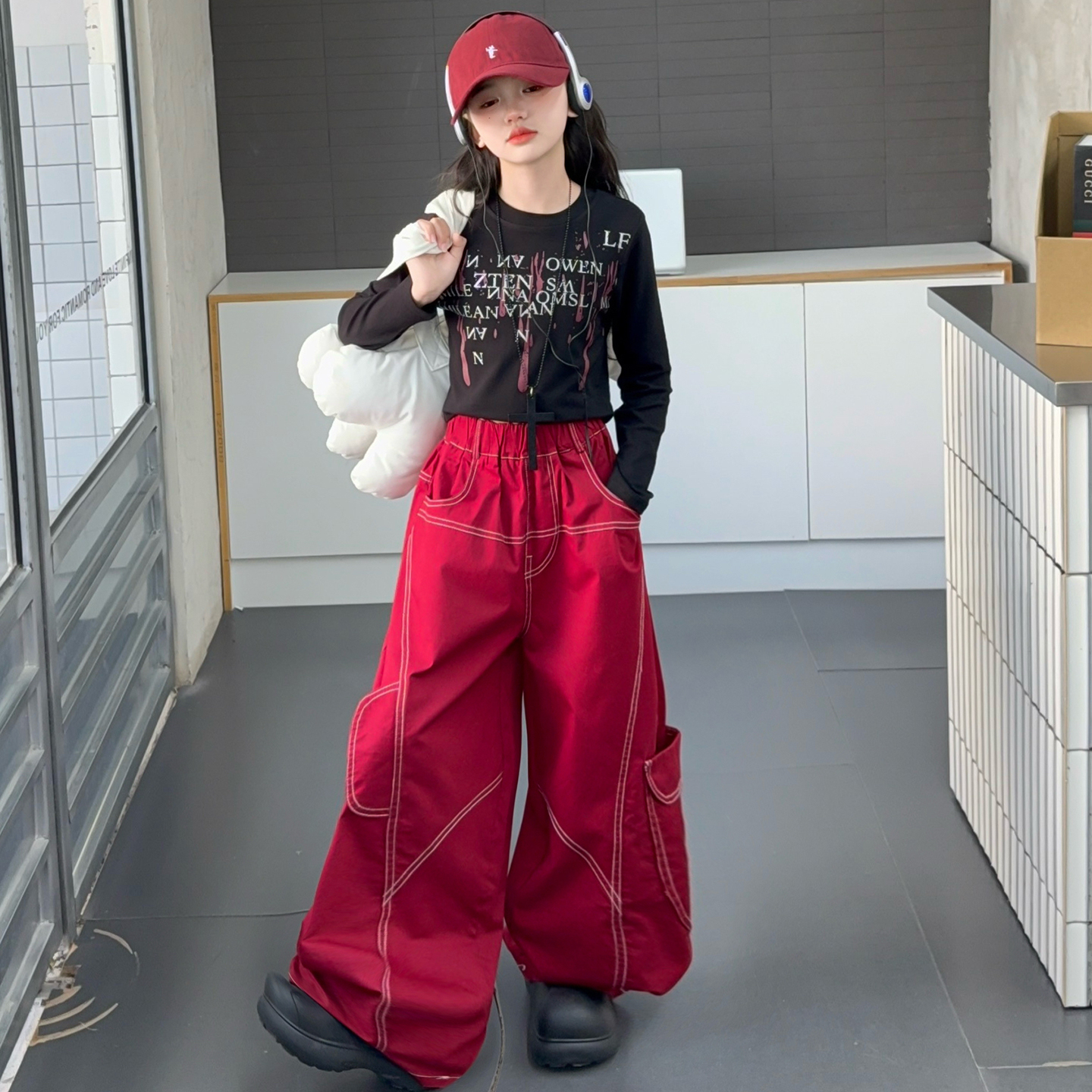 嘻嘻柚】女童2025秋季字母T恤打底上衣潮酷街舞美式工装弯刀裤套装