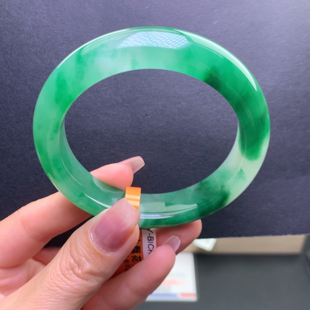 石英质玉手镯未镶嵌55 56圈