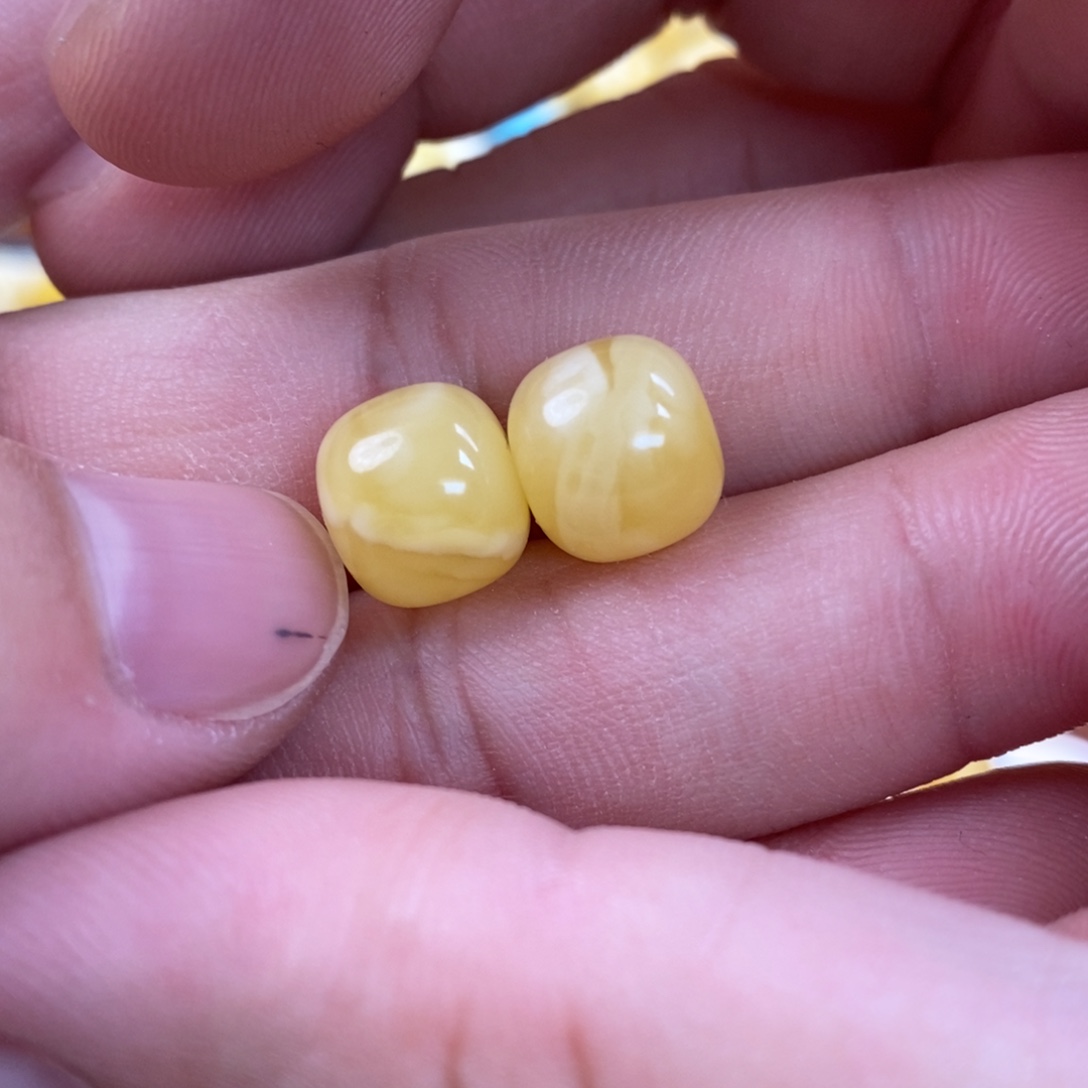 M****蜜蜡未镶嵌裸石配饰