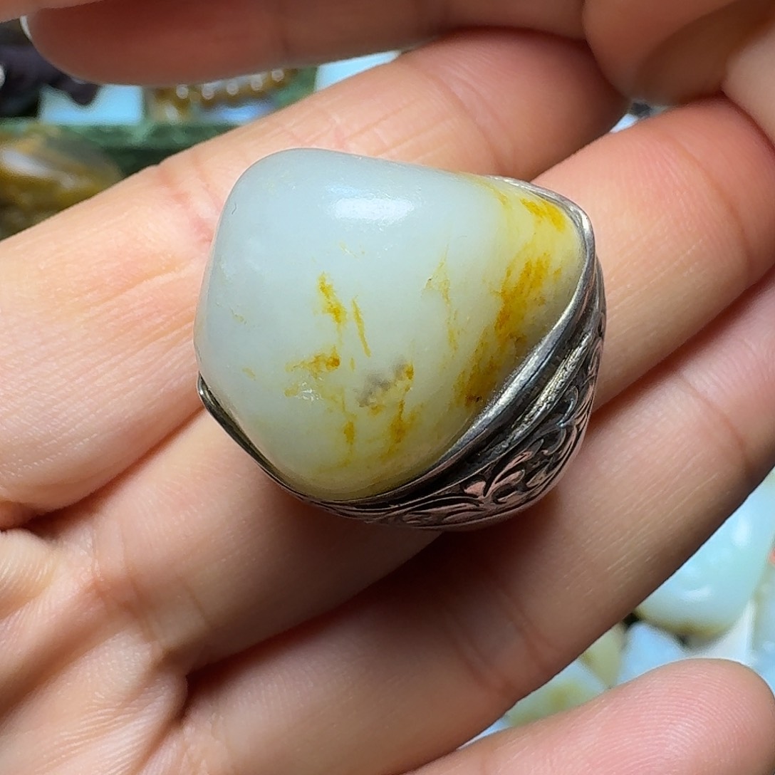 和田玉戒指未镶嵌